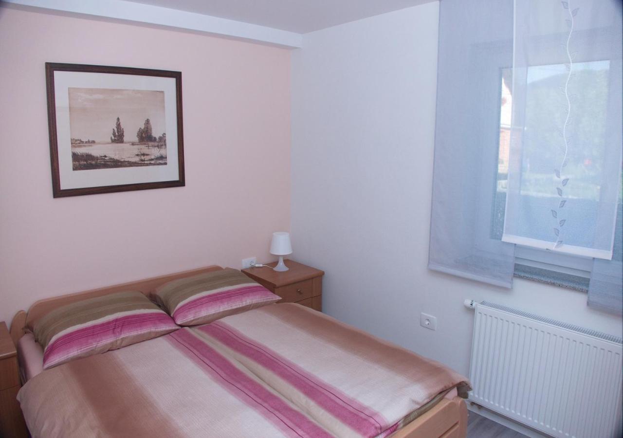 Apartmaji Anita Begunje pri Cerknici Екстер'єр фото
