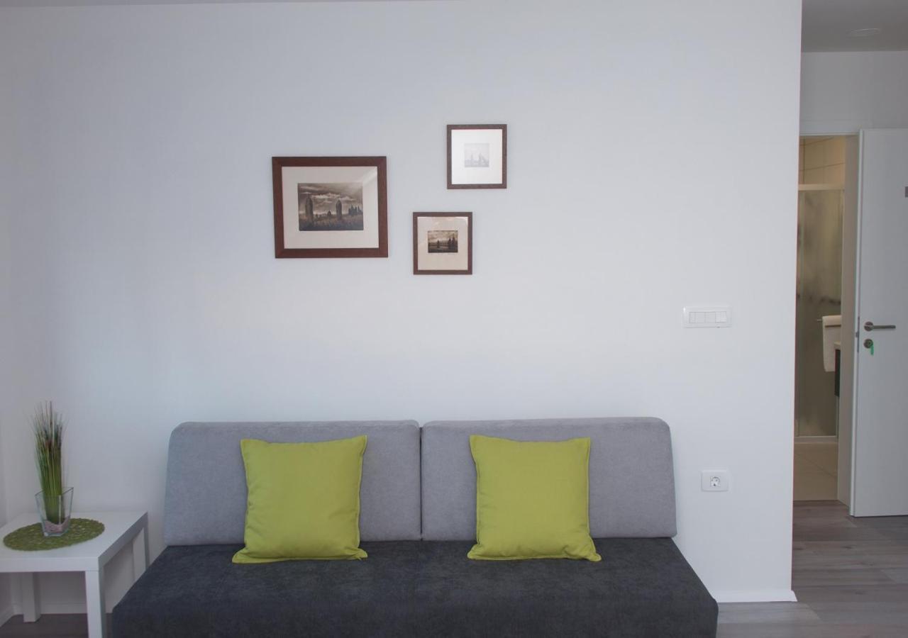 Apartmaji Anita Begunje pri Cerknici Екстер'єр фото