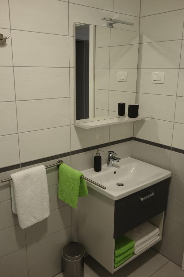 Apartmaji Anita Begunje pri Cerknici Екстер'єр фото